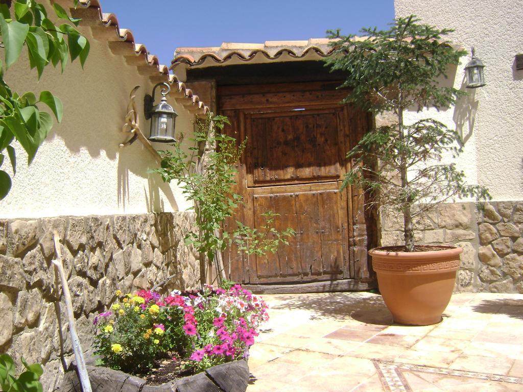 Apartamentos Rurales La Muralla II Canete  ภายนอก รูปภาพ