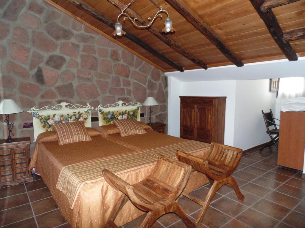 Apartamentos Rurales La Muralla II Canete  ภายนอก รูปภาพ