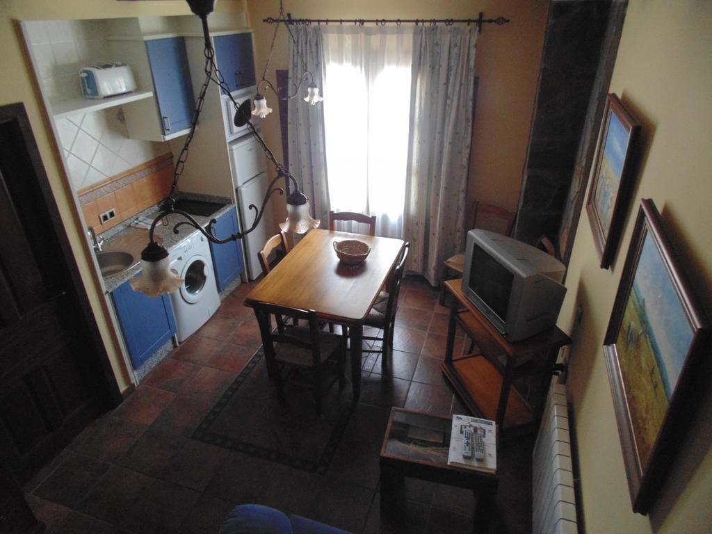 Apartamentos Rurales La Muralla II Canete  ภายนอก รูปภาพ