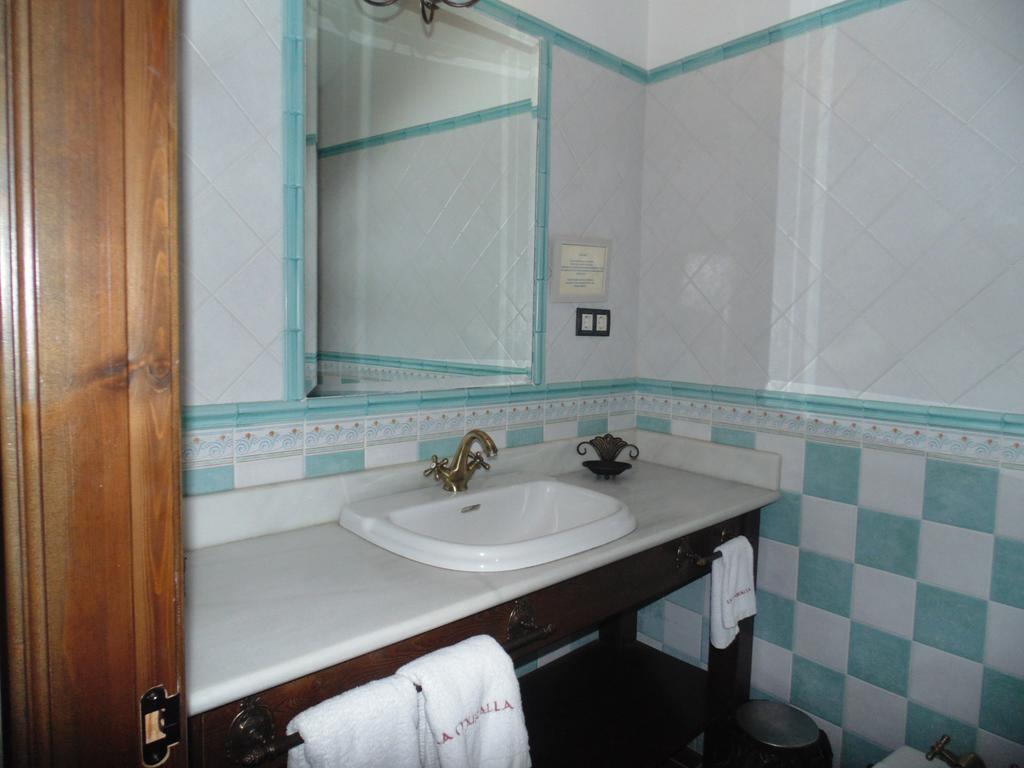Apartamentos Rurales La Muralla II Canete  ภายนอก รูปภาพ